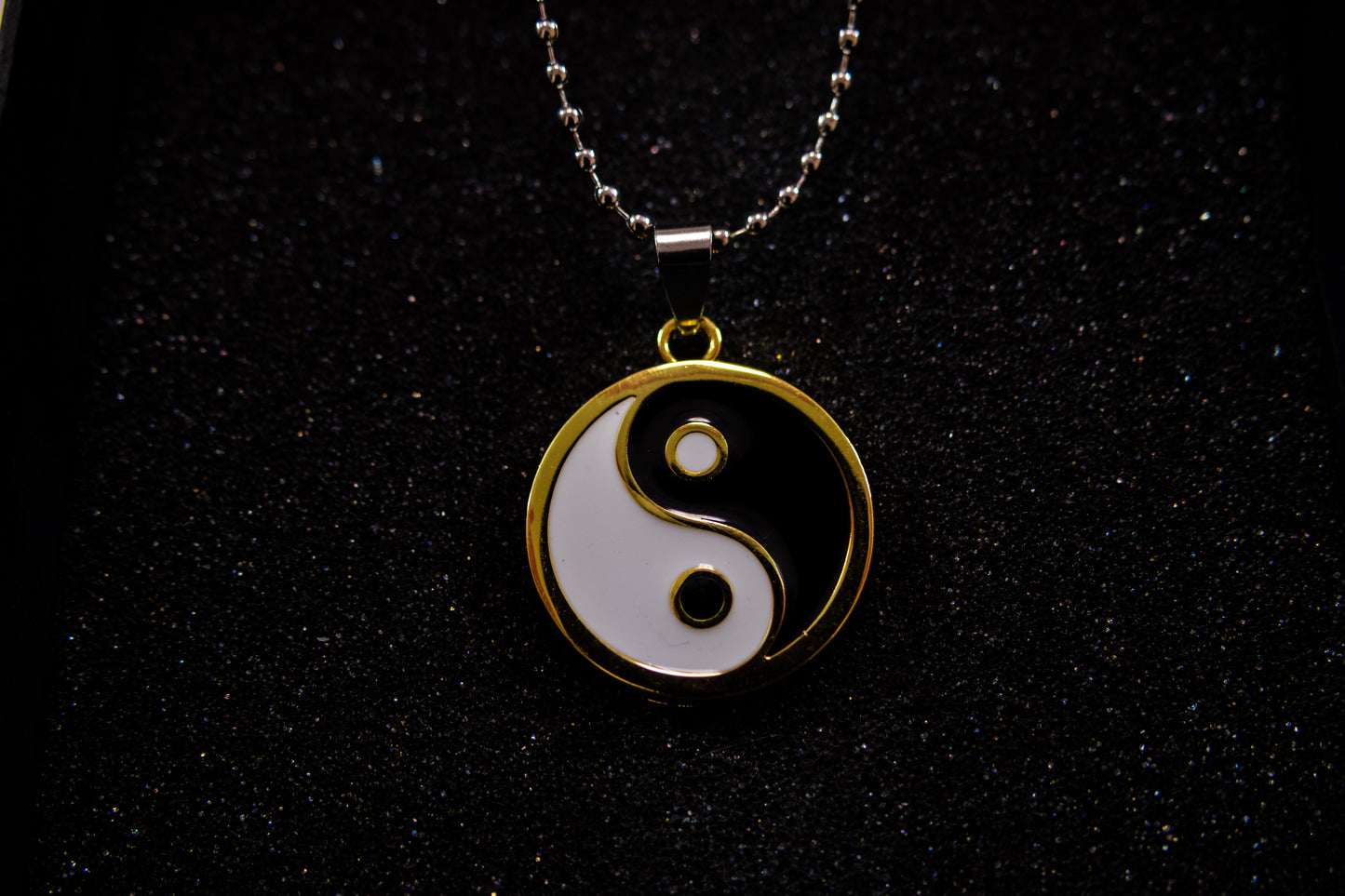 Divine Duality Gold Pendant - FLIQ